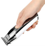 Επαναφορτιζόμενη κουρευτική μηχανή Kemei με 4 ταχύτητες